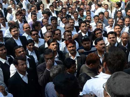allahabad advocate murder case.