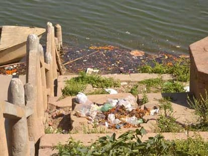 dirty kashi ghats.