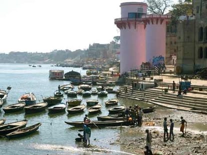 dirty kashi ghats.