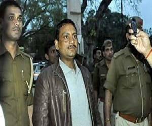 policeman mobilized 70 lakh rupees help for SI shailendra