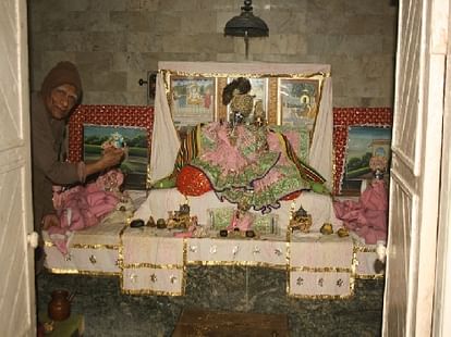 theft in nimbark kot temple of vrindavan