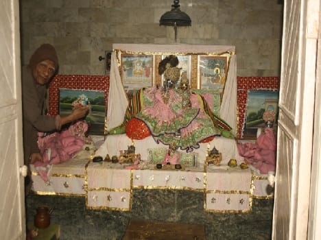 theft in nimbark kot temple of vrindavan