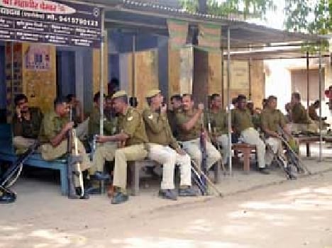 Advocats Strike Contineu, Police Force At Districe Court Campus