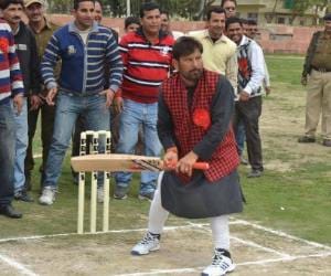 lady doctors wrist fractured by lal singh's shot