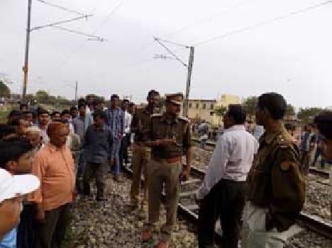 The death of the victims of the train inspector L IU