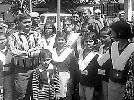 Students admitted to the police station visit