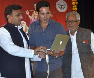 Fraud on name of kashi vishwanath  online prasad