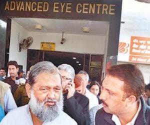 cataract surgery camp in navjeevan medicare hospital