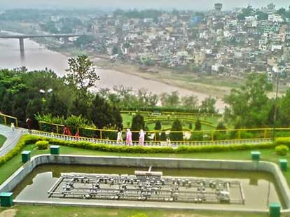 jammu kashmir government wants to share in hydro power project