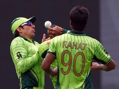 pakistani fan teasing BCCI