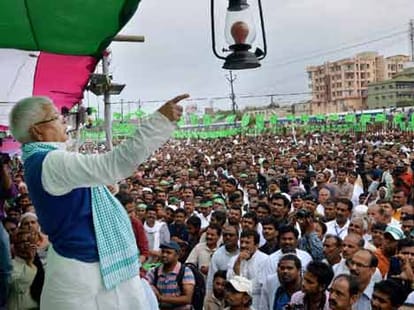 Modi make Nitish and Lalu friend again