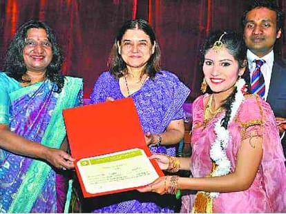 maneka gandhi's tips on business to youth