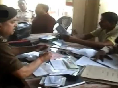 police arrested crorepati thief in bihar