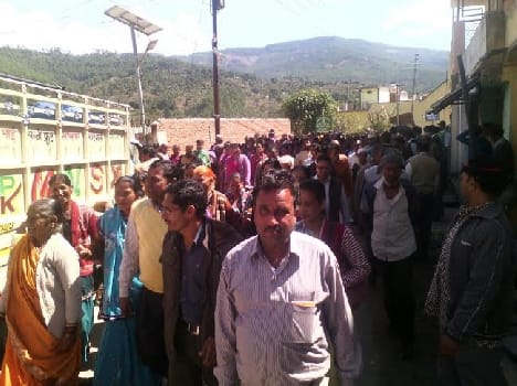 Education, health, road closed Degat