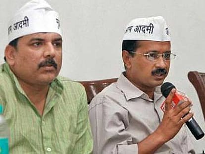aam aadmi is forcing a truce in the AAP war