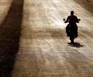 boy died doing bike stunt in lucknow