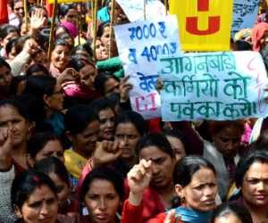 aanganbari worker protest at vidhansabha.