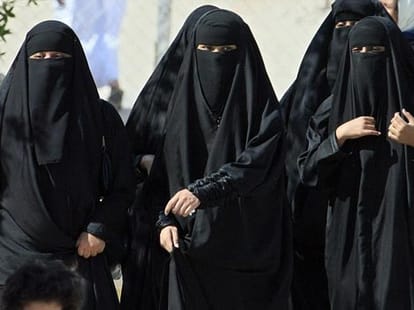 muslim youth avoid facebook and whatsapp