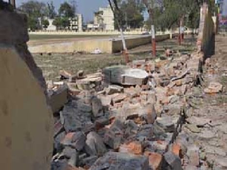 Police damaged boundary line
