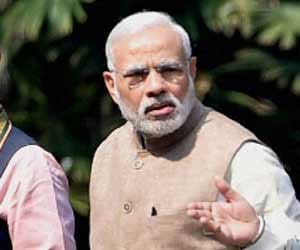 UP minister praises Narendra Modi.