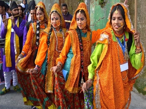 The color of the folk culture in the city of Lake scattered seven provinces
