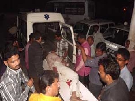 miscreants shot a man