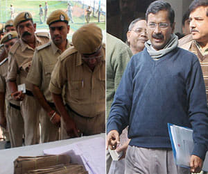 400 or more cops on contract sacked from delhi homeguards.