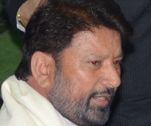 health min visit, many health centers found closed