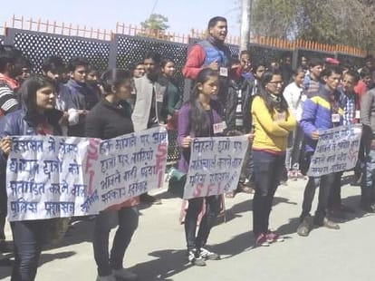 police raid at cpim office shimla.
