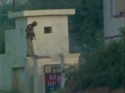 jammu kashmir: terror attack in Kathua, heavy firing underway