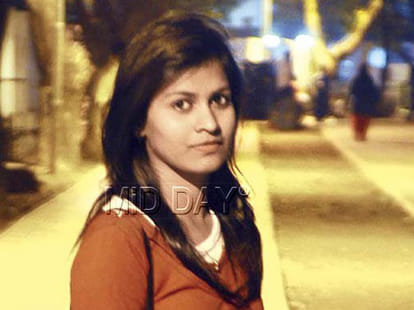 girl drags molester to cops in mumbai