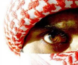 thief attack on railway store
