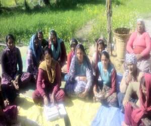 uttarakhand woman runs jan dhan yojana.