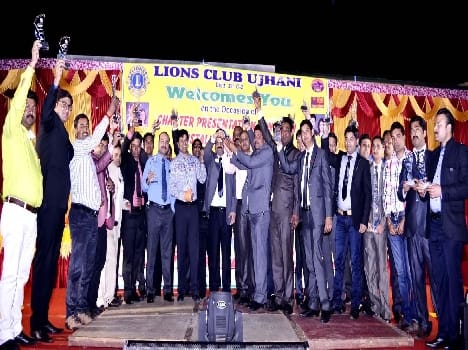 Lions club officials The oath