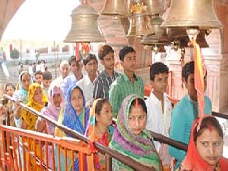 Cheer to the temple of the house of the mother