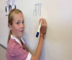 australian children reading hindi