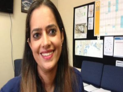 australian children reading hindi