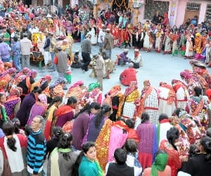 virshu mela in kullu.
