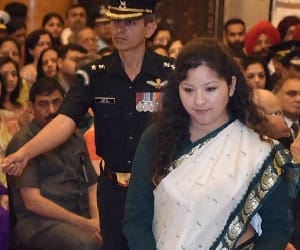 Anjali Thapa received gallantry award the Shaurya Chakra for Major Abhijai Thapa.