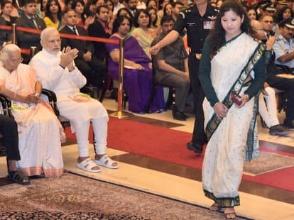 Anjali Thapa received gallantry award the Shaurya Chakra for Major Abhijai Thapa.