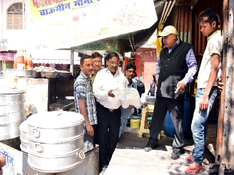 Nine traders fined four thousand