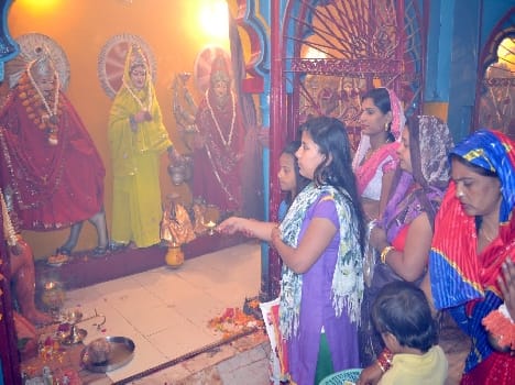 The other day the mother of a celibate and worship Chandragnta