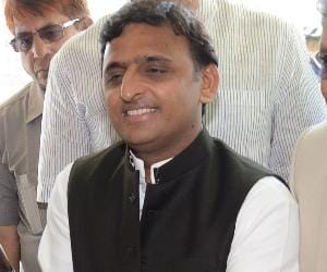 SP manufacturers the leaders says Akhilesh Yadav.