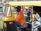 Auto drivers drank juice, eliminate hunger strike