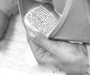 Boy do cheating with bluetooth in AIPMT
