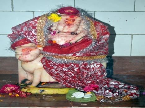 As mother Maha Saraswati Goddess worship Bnkta