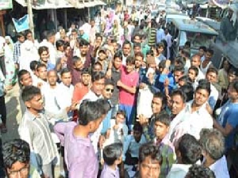 Blockade by students