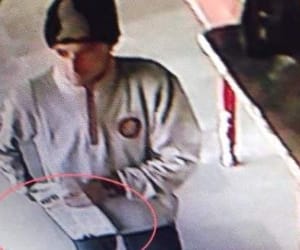 kullu court issue arrest warrant against raghunath temple burglary accused.