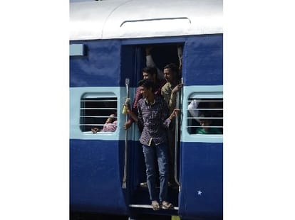 Janta Express reaches to Bachhrawan.