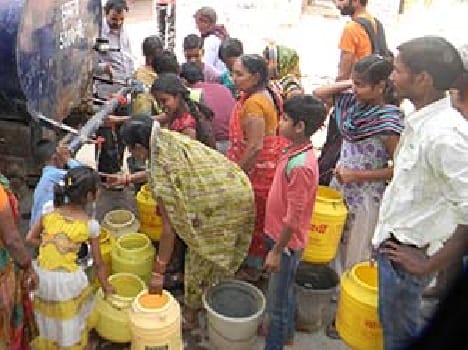 Water , electricity , without groaning half the city